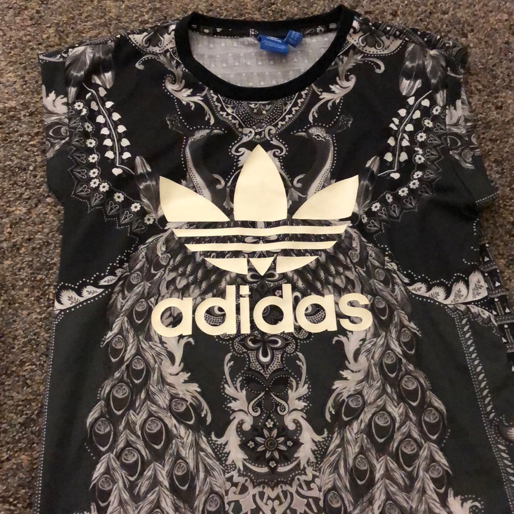 SUPER UNIQUE ADIDAS TOP